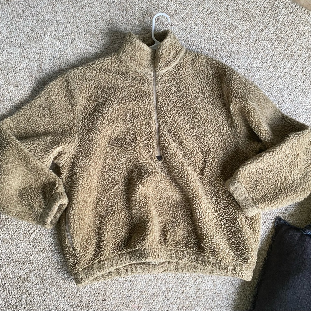 SOLD Pendleton Women’s Pullover Sherpa